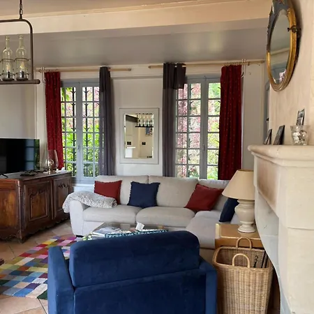 : Maison Vue Loire * Behuard