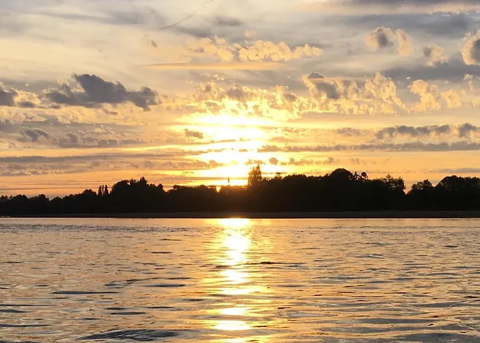 : Maison Vue Loire * Behuard